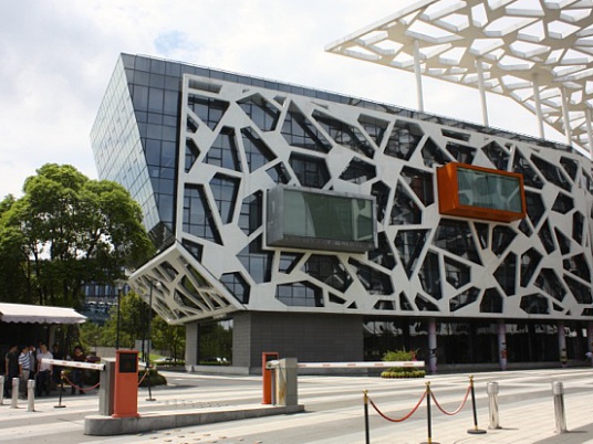���� Alibaba Group � �������